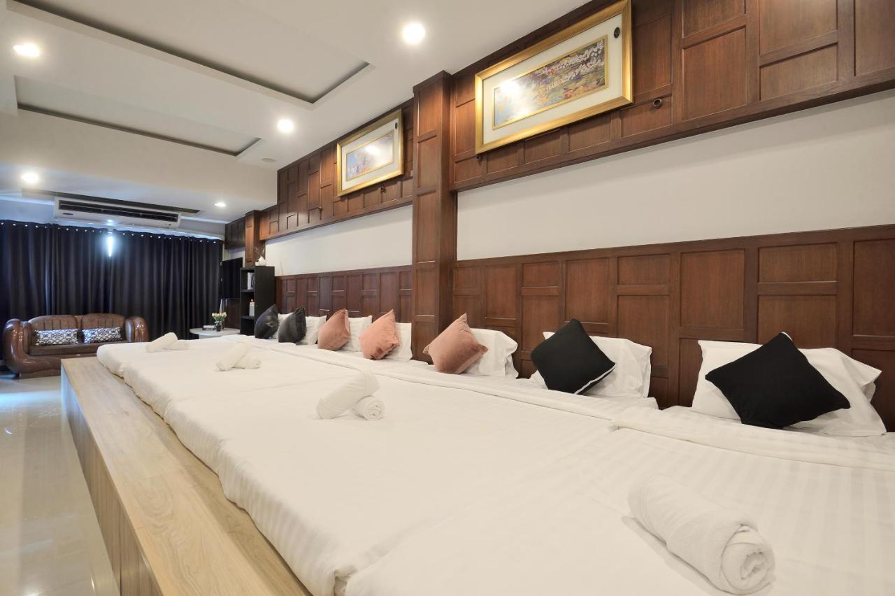 De Lux Bangkok Hotel Buitenkant foto