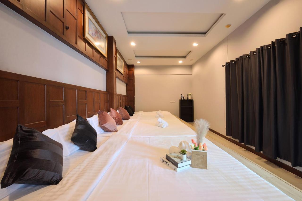De Lux Bangkok Hotel Buitenkant foto